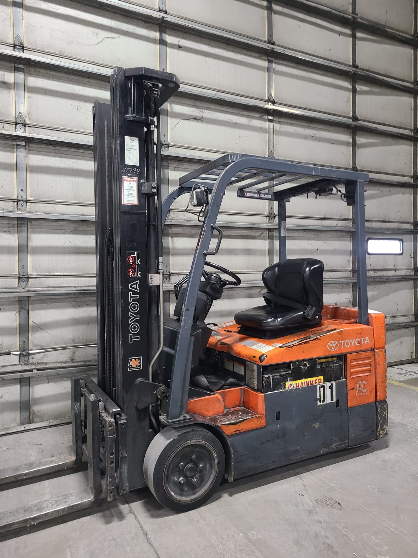 TOYOTA FORKLIFT 4,000LB