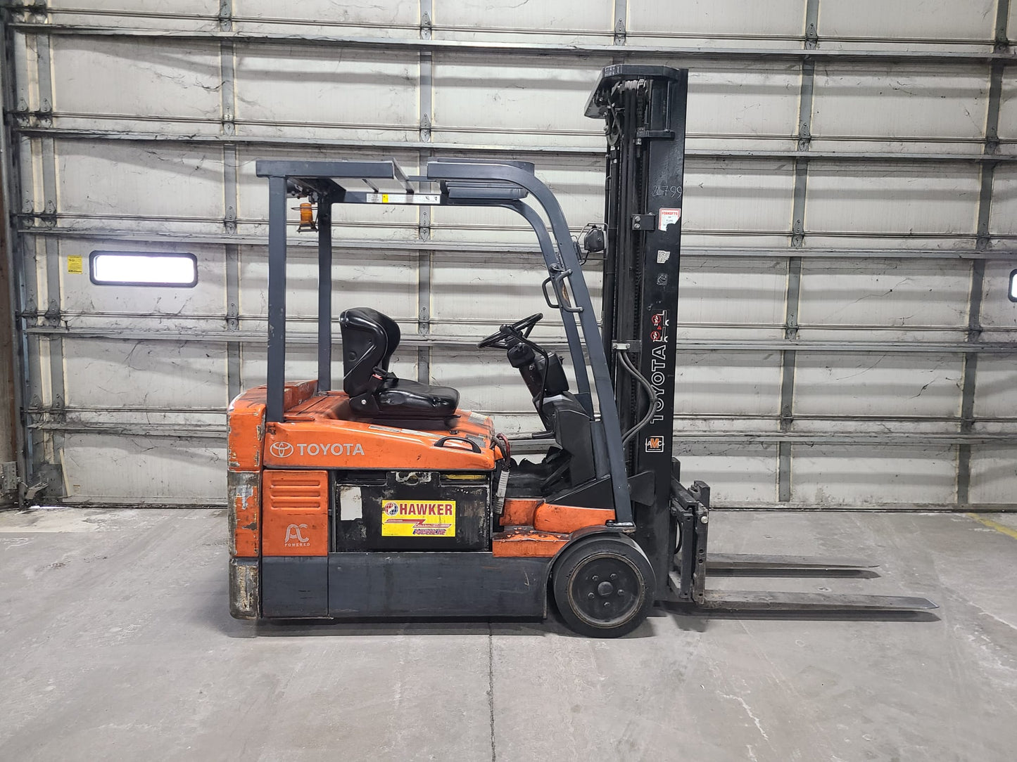 TOYOTA FORKLIFT 4,000LB