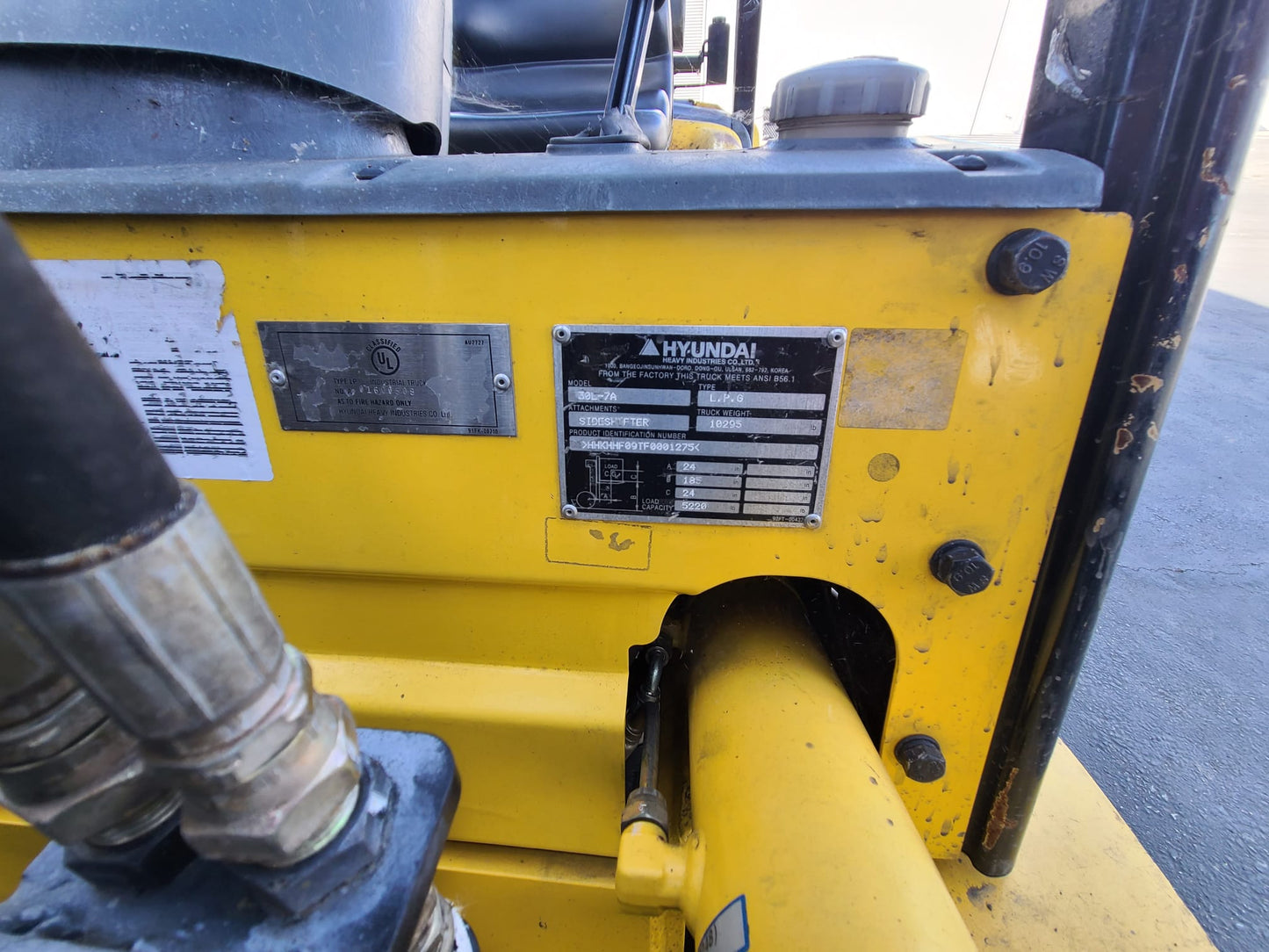 Hyundai Forklift - 30L-7A